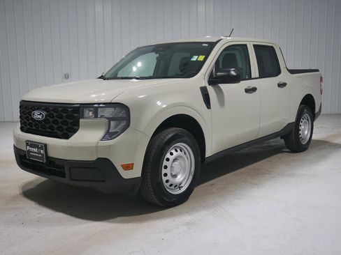 Used 2025 Ford Maverick XL w/ Equipment Group 102A image 1