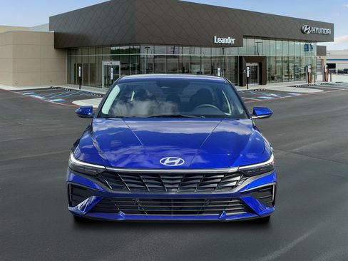 New 2026 Hyundai Elantra Hybrid FWD image 12