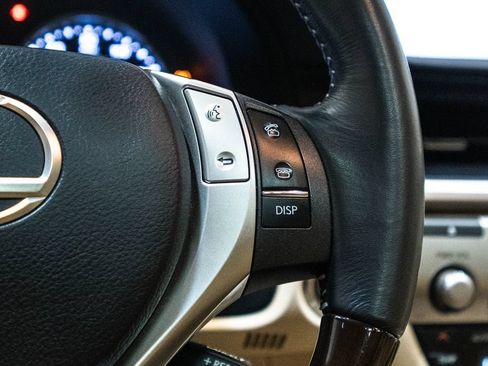 Used 2014 Lexus ES 350 w/ Luxury Package FWD image 19
