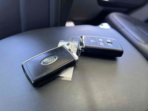 Used 2020 Land Rover Range Rover HSE AWD/4WD image 8