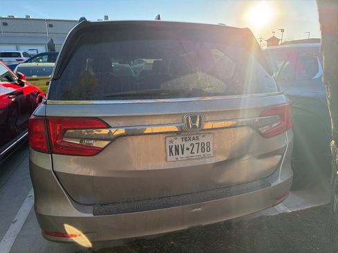 Used 2018 Honda Odyssey EX image 7