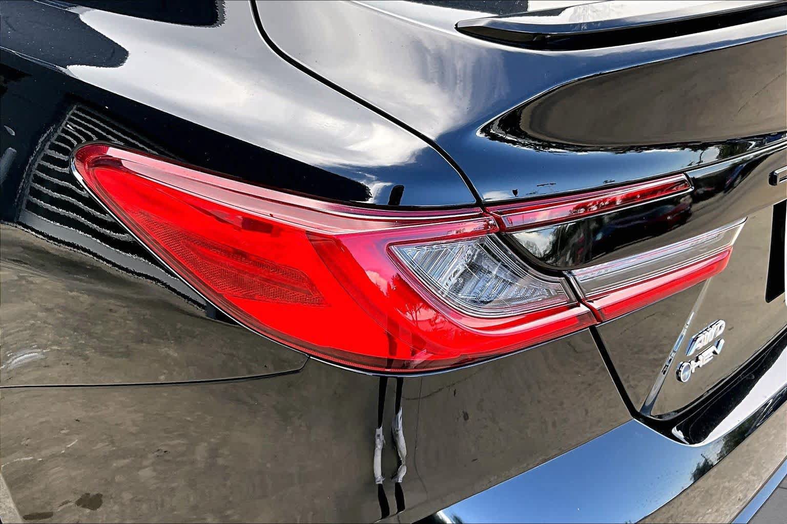 Used 2025 Toyota Camry XSE AWD/4WD image 29