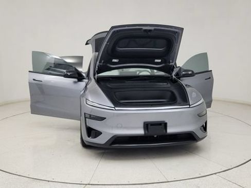Used 2026 Tesla Model Y Performance AWD/4WD image 14