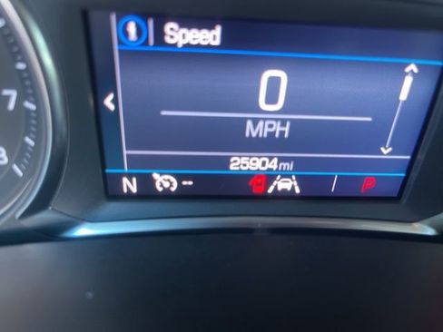 Used 2024 GMC Terrain SLE w/ Driver Convenience Package image 18