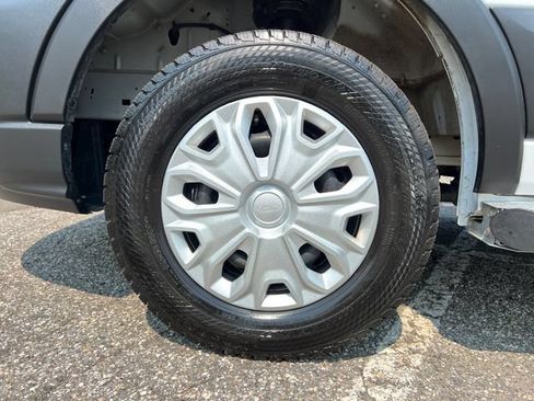 Used 2025 Ford Transit 250 Low Roof w/ Exterior Upgrade Package RWD image 16