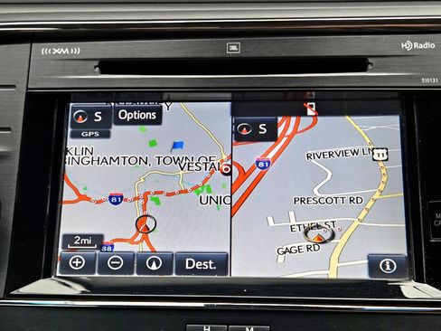 Used 2018 Toyota Avalon Limited image 23