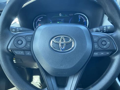 Used 2025 Toyota RAV4 XLE image 14