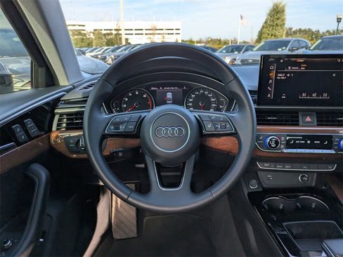 Used 2022 Audi A4 2.0T Premium image 14