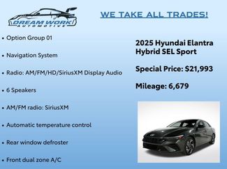 Used 2025 Hyundai Elantra SEL video 2