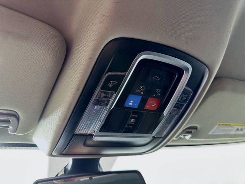 Used 2024 RAM 2500 Laramie image 33