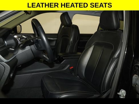 Used 2022 Jeep Grand Cherokee L Limited w/ Black Appearance Package AWD/4WD image 3