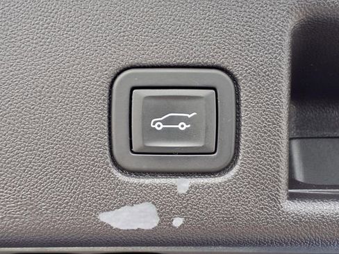 Certified 2024 Chevrolet Equinox LT w/ LPO, Floor Liner Package FWD image 25