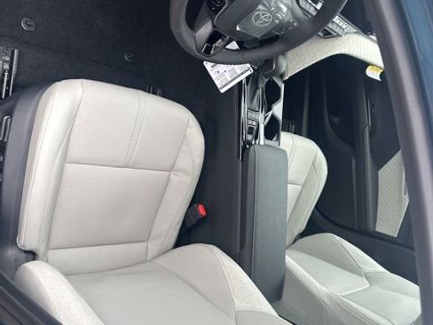 New 2026 Toyota Camry XLE image 7