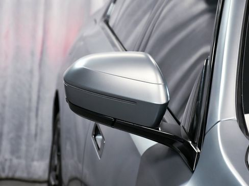 Used 2023 BMW i7 xDrive60 image 98