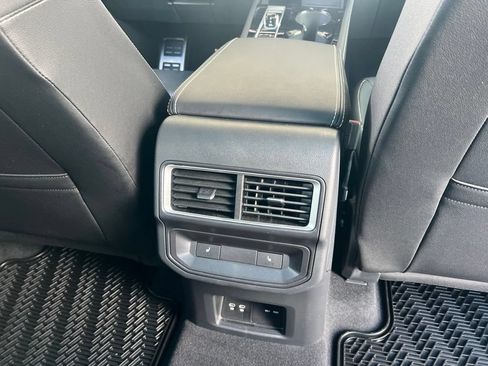 Used 2025 Volkswagen Atlas Cross Sport SEL R-Line AWD/4WD image 20