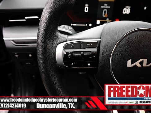 Used 2025 Kia K5 LXS FWD image 25