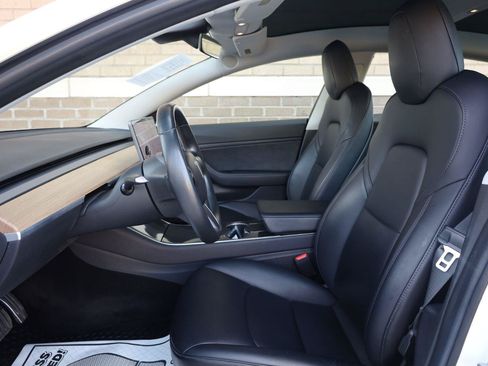 Used 2018 Tesla Model 3 Long Range RWD image 14