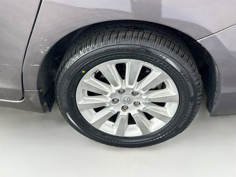 Used 2016 Toyota Sienna XLE Premium AWD/4WD image 20