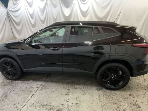 Used 2024 Chevrolet Trax ACTIV w/ Sunroof Package FWD image 10