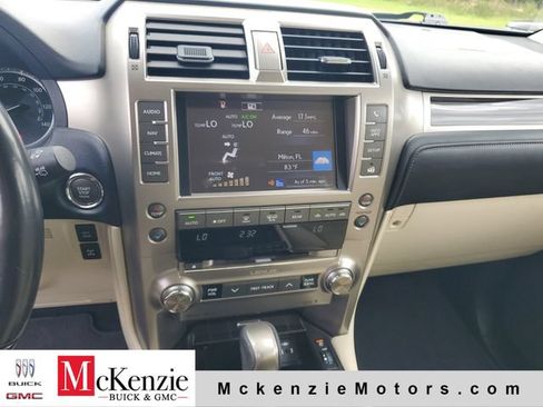 Used 2021 Lexus GX 460 Premium w/ Premium Package AWD/4WD image 17