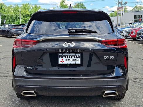 Used 2021 INFINITI QX50 Luxe w/ Appearance Package AWD/4WD image 5