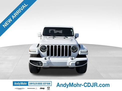 Used 2021 Jeep Gladiator Overland AWD/4WD image 2