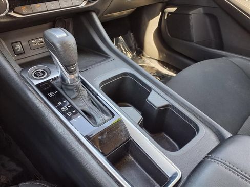Used 2024 Nissan Sentra SV FWD image 21