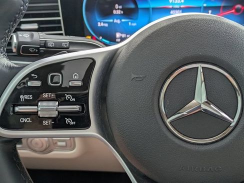 Used 2021 Mercedes-Benz GLE 350 4MATIC image 19