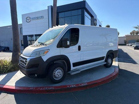 Used 2025 RAM ProMaster 2500 w/ U-Haul Equipment Group FWD image 3