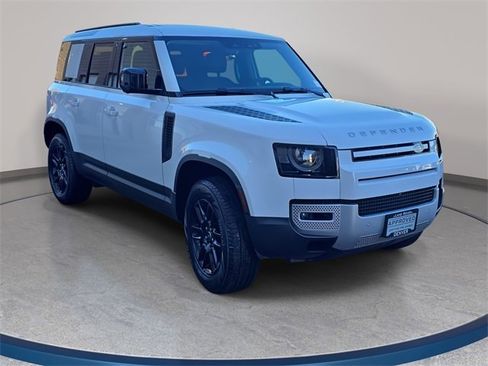 Used 2025 Land Rover Defender 110 S image 3