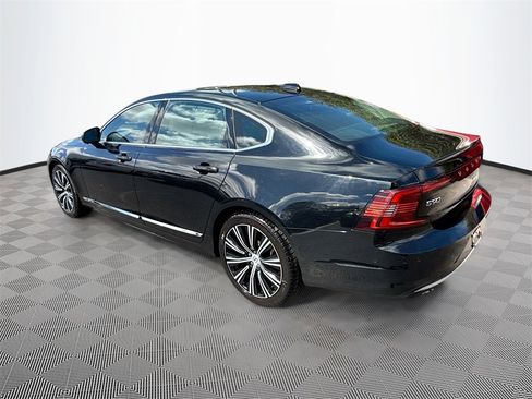 Used 2023 Volvo S90 B6 Plus image 6