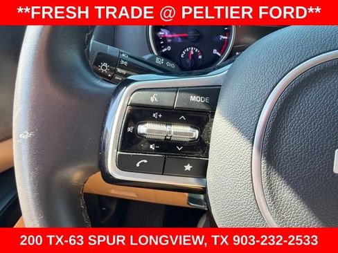 Used 2024 Kia Carnival LX FWD image 21