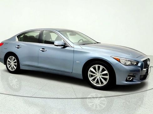 Used 2017 INFINITI Q50 3.0t Premium w/ Driver Assistance Package AWD/4WD image 3