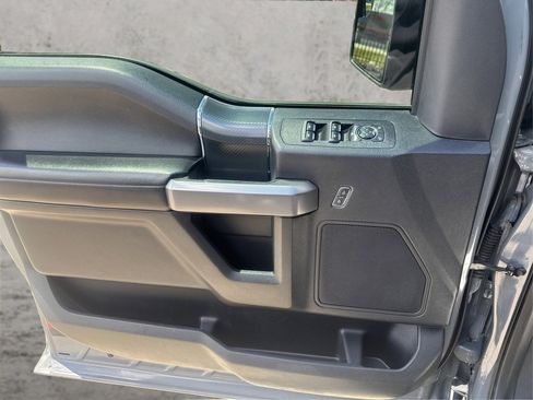 Used 2019 Ford F150 XLT w/ Equipment Group 302A Luxury AWD/4WD image 28