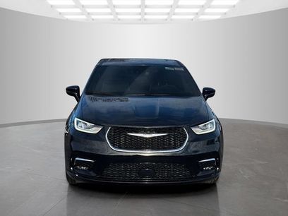 New 2026 Chrysler Pacifica Limited
