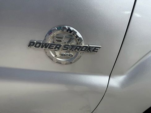 Used 2012 Ford F250 XL w/ XL Value Pkg image 12