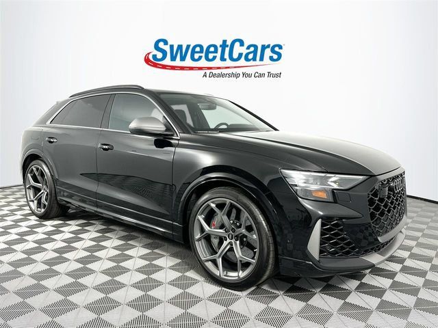 Used 2025 Audi RS Q8 performance AWD/4WD image 1