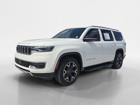 Used 2023 Jeep Wagoneer Series III w/ Convenience Group I AWD/4WD image 7