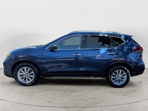 Used 2018 Nissan Rogue SV AWD/4WD image 2