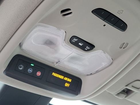 Used 2021 Buick Encore GX Essence image 26