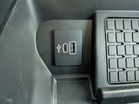 New 2025 Ford F150 XLT w/ Equipment Group 303A High image 43