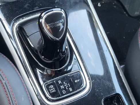Used 2022 Mitsubishi Outlander LE AWD/4WD image 21