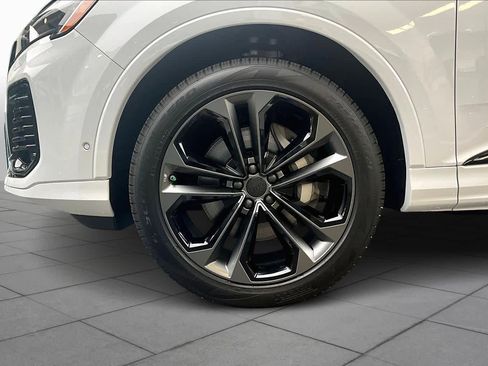 New 2026 Audi Q7 3.0T Prestige image 11