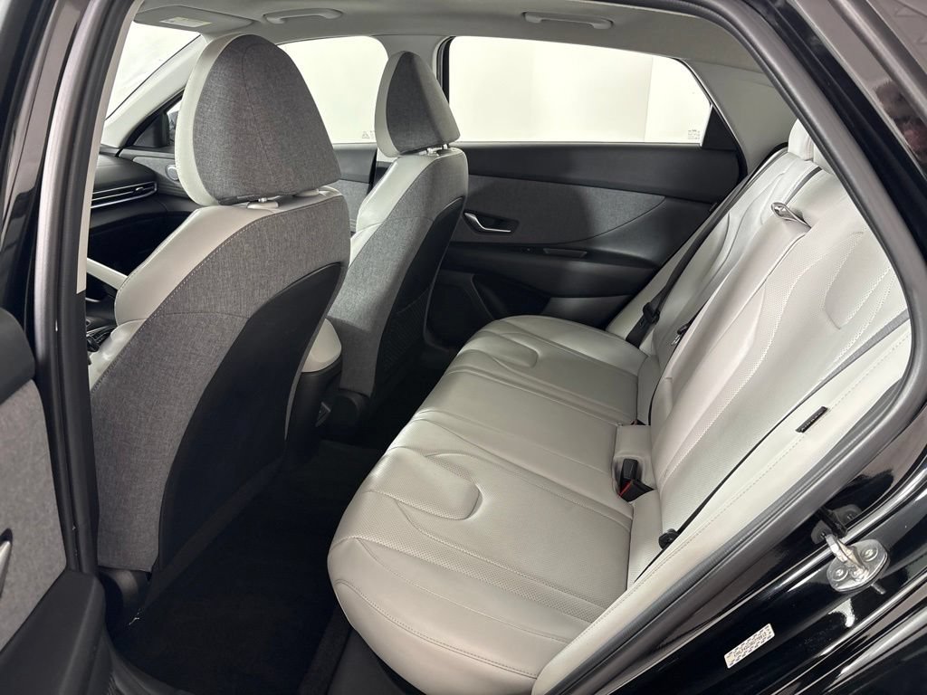 Used 2024 Hyundai Elantra Limited FWD image 21