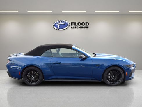 Used 2024 Ford Mustang GT Premium image 3