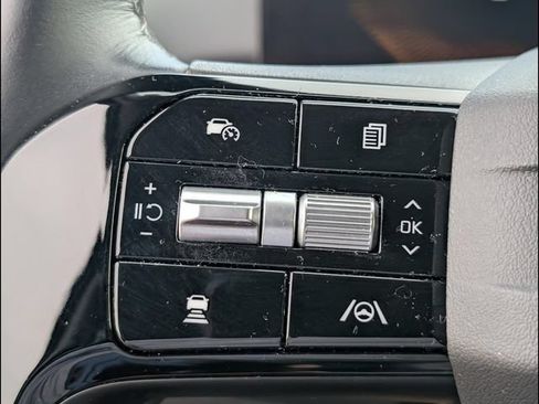 Certified 2026 Kia Sorento S w/ S Panoramic Sunroof Package FWD image 17