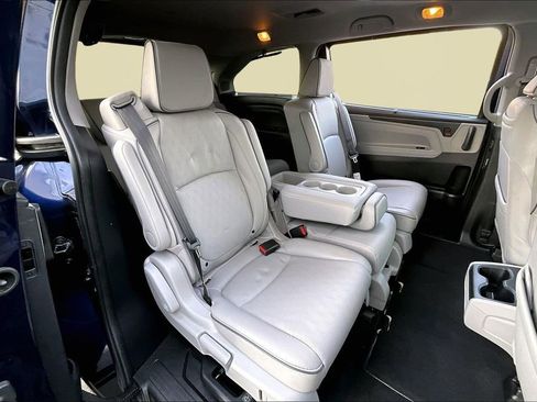 Used 2024 Honda Odyssey Elite image 19