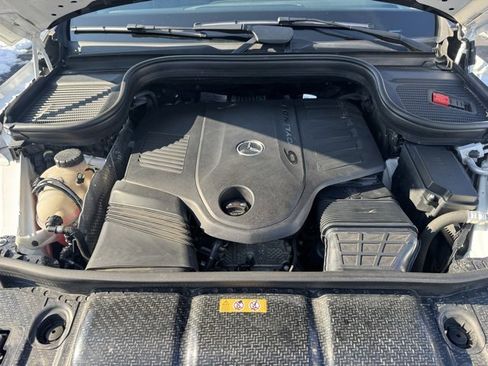 Certified 2022 Mercedes-Benz GLS 450 4MATIC image 9