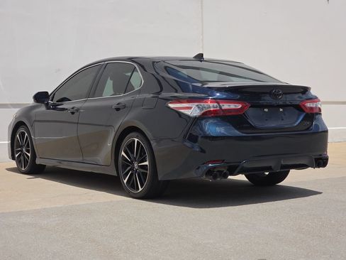 Used 2020 Toyota Camry XSE FWD image 3