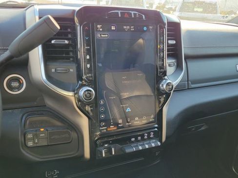 Used 2024 RAM 2500 Laramie image 24